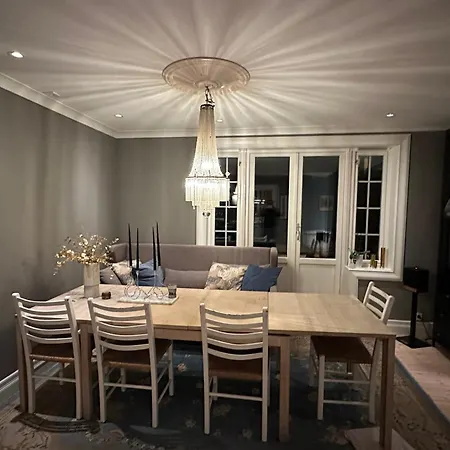 Spacious - High Quality - With Host For Ons